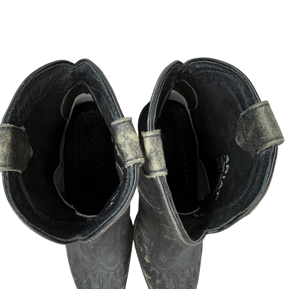 Shoes - Picture 7 of 7